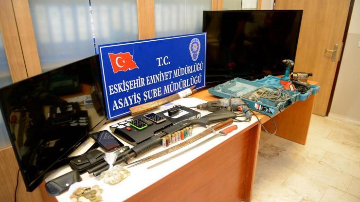Hırsızlık şüphelisi kardeşler gözaltında