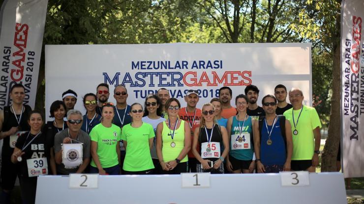 Üniversite mezunlarını bir araya getiren MasterGames Turnuvası devam ediyor