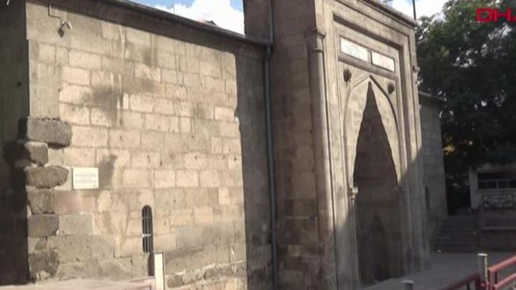 Tarihi Hatuniye Medresesi Millet Kıraathanesi oldu