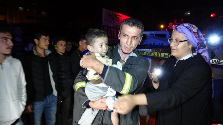 Beş katlı binada yangın paniği