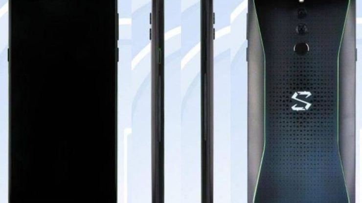 Xiaomi Black Shark Helo yolda