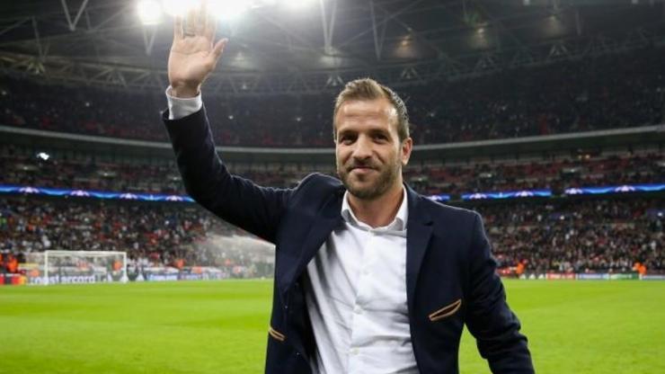 Rafael van der Vaart futbolu bıraktı