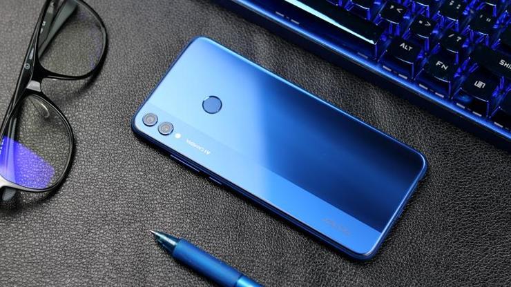 Honor 8Xe yakından bakıyoruz
