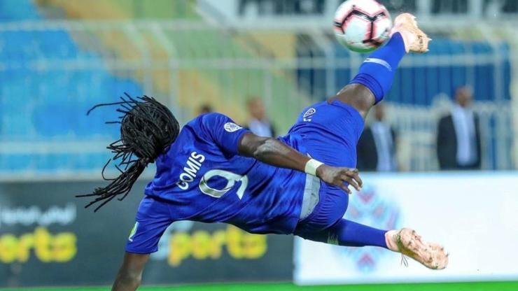 Bafetimbi Gomisten harika iki gol daha