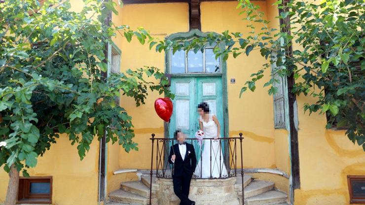Özensiz çekilen düğün fotoğrafları için 4 bin 625 lira tazminat alacaklar