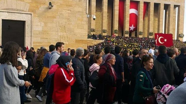 Yunusemreli hanımlar Anıtkabiri ziyaret etti