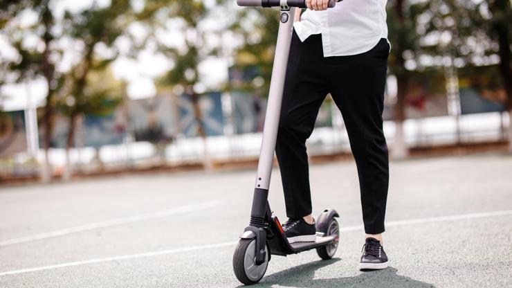 Scooterla hız yapan çocuğa şoke eden ceza