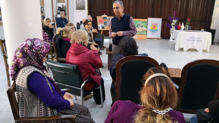 Alzheimer Derneğinde KOAH konferansı