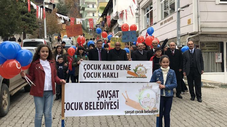 Şavşatta Çocuk Hakları Gününü kutladı