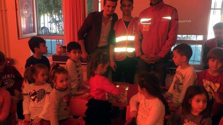 Kızılaya duygulandıran bağış