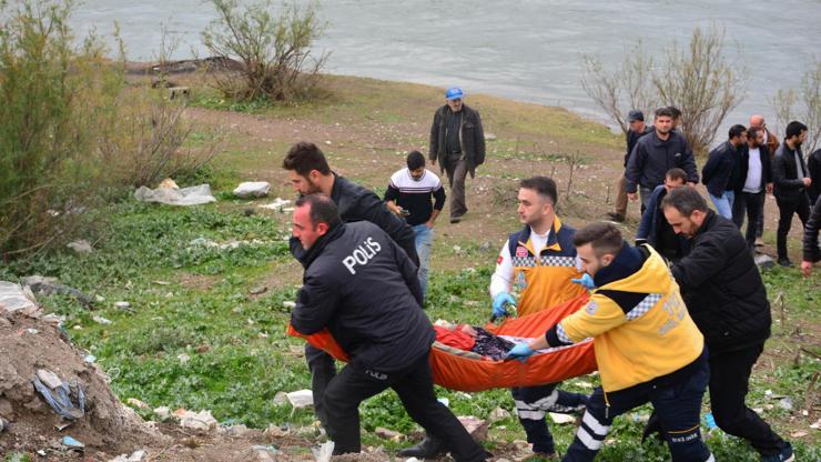 Köprüden çaya atlayarak intihar etti