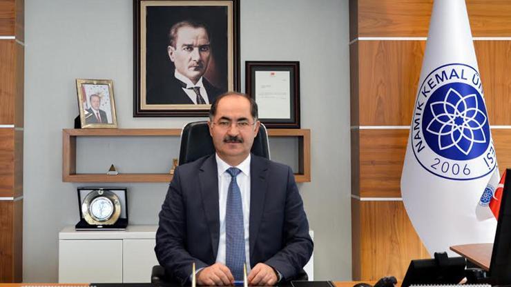 Hakkında 15 yıl istenen FETÖ zanlısı rektör görevden alındı