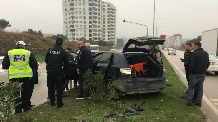 Yolda otomobillerden birbirlerine ateş açtılar: 4 yaralı