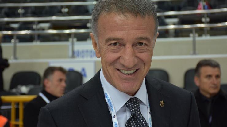 Trabzonsporda Ahmet Ağaoğlu yönetimi ibra edildi