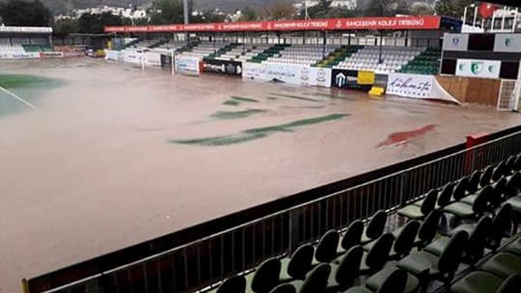 Selden etkilenen Bodrum İlçe Stadı devreyi kapattı