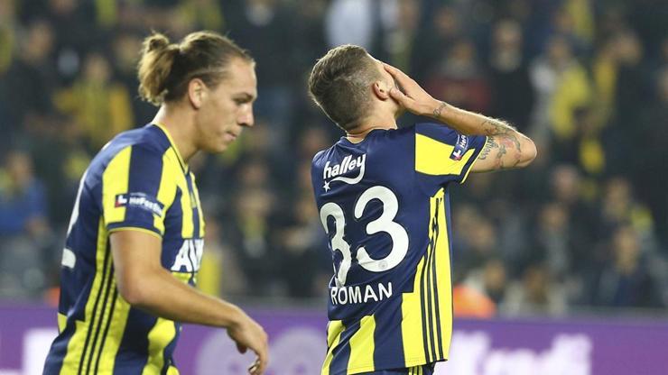 Tribünlerde Ersun Yanal sesleri