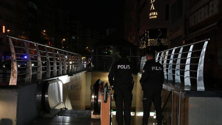 Son dakika... Osmanbeyde bir kişi raylara düştü, metro seferleri yapılamıyor