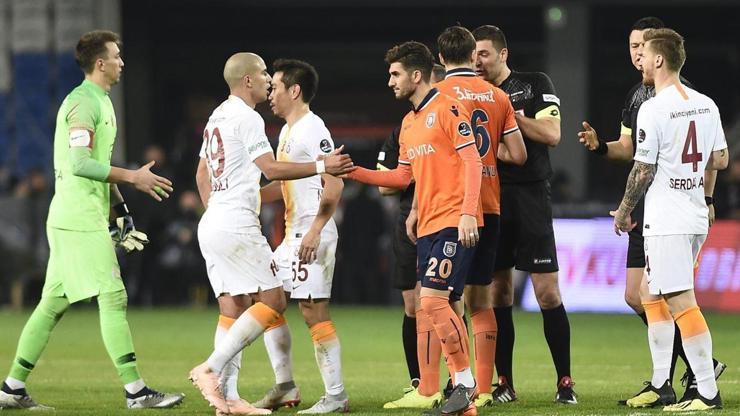 Galatasaray deplasmanda büyük maçları kazanamıyor