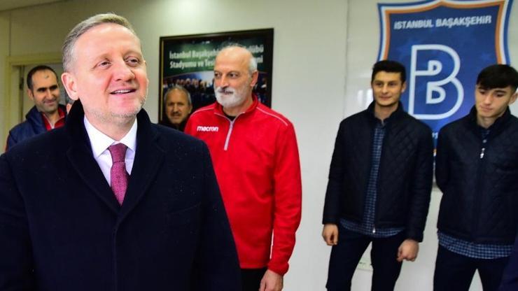 Göksel Gümüşdağ Galatasaray üyeliğini sonlandırdı