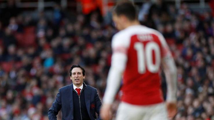 Mesut Özil asistle döndü