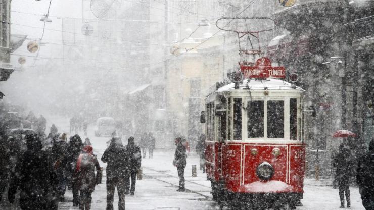 AKOM İstanbulluları uyardı: Sabah saatlerinden itibaren kar yağışı görülecek