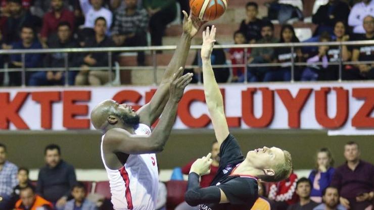 Gaziantep Basketbolda Jamesle yollar ayrıldı