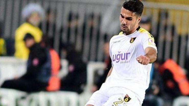 İstanbulspor 22 numaralı formayı emekli etti