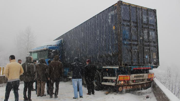 Son dakika... Ankara-İstanbul karayolu trafiğe açıldı