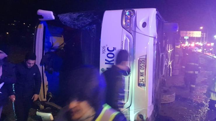 Yalovada yolcu otobüsü devrildi
