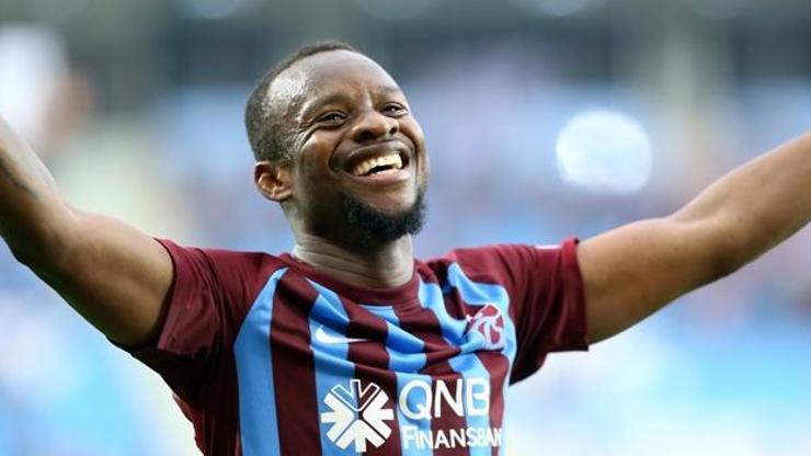 Onazi taraftarı coşturdu