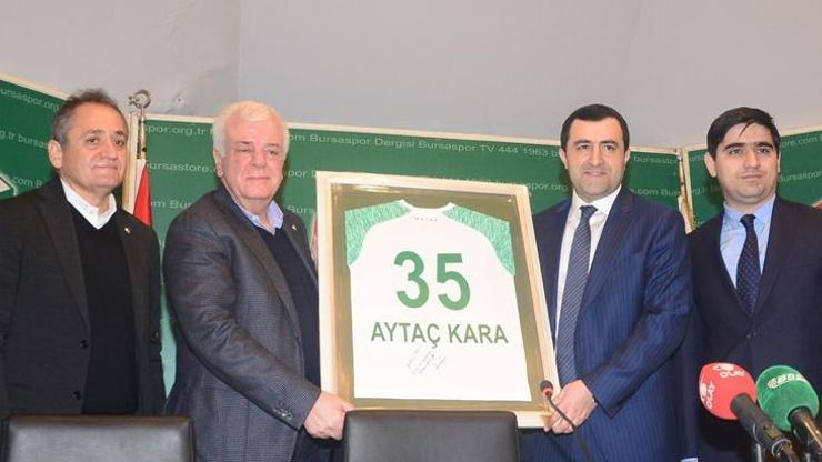 Bursaspor ile Neftçi Bakü kardeş kulüp oldu