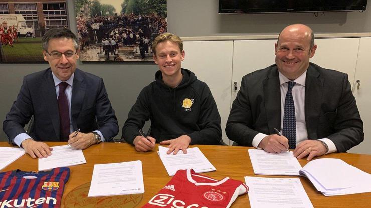 Ajax, Frenkie de Jongu 1 euroya transfer edip 75 milyon euroya sattı