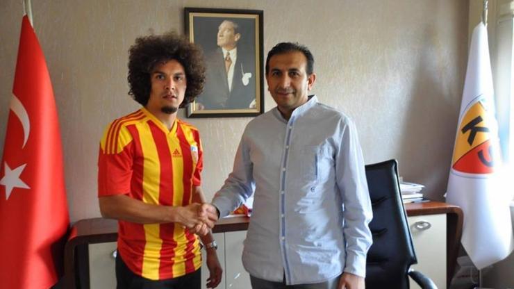 Sosyal medyadaki bir paylaşım nedeniyle sözleşmesi feshediliyor