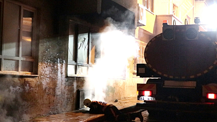 Bodrum katında doğalgaz patladı: 3 yaralı