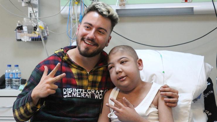 Enes Batur ve oyuncak hayali gerçekleşen lösemili Adnan, yaşama tutunamadı