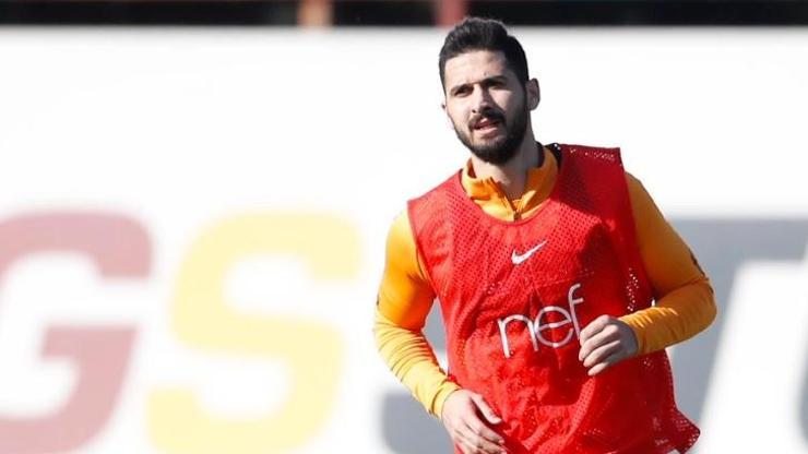 Emre Akbaba geri döndü
