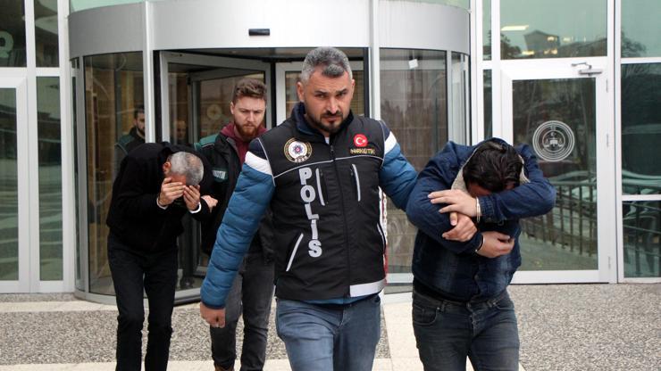 Okulun yanında uyuşturucu imalathanesi kurdular