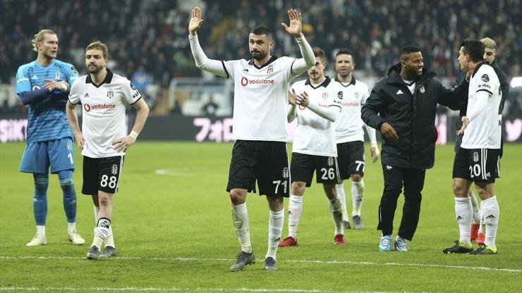 Maç sonu üçlüsü Burak Yılmazdan