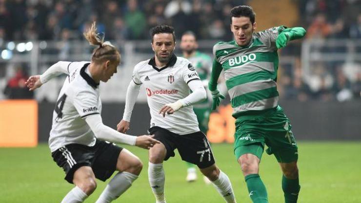Umut Nayırdan centilmenlik örneği: Top benden çıktı