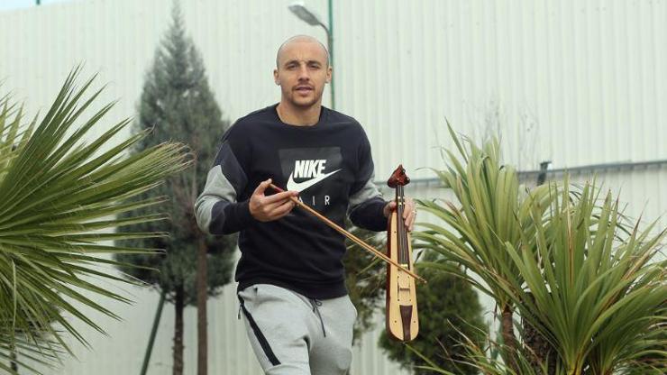 Aatif 9 ay sonra gol attı