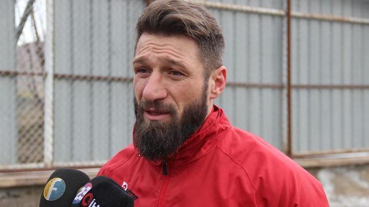 Elazığspor kaptanı kampı terk etti