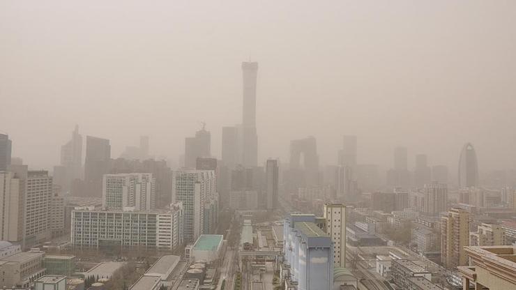 Çin’de hava kirliliği alarmı