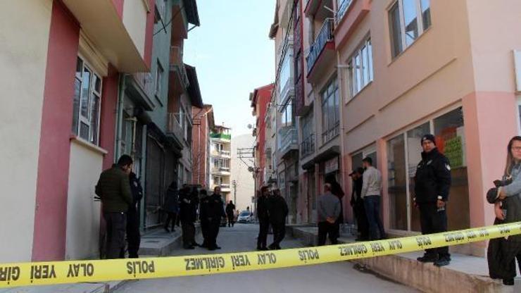 Balkondan düşen alzheimer hastası yaşlı kadın öldü