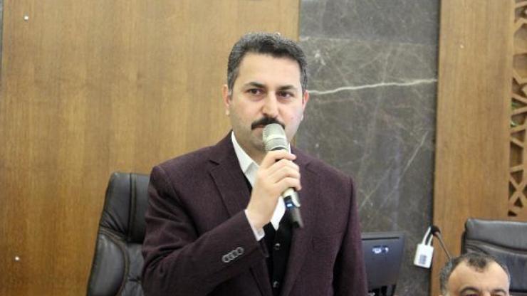 Başkan Eroğlu mahalle muhtarları ile bir araya geldi