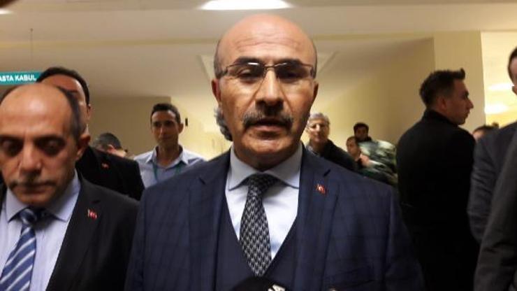 AK Parti Seyhan adayı Fikret Yeni, bacağından bıçaklandı