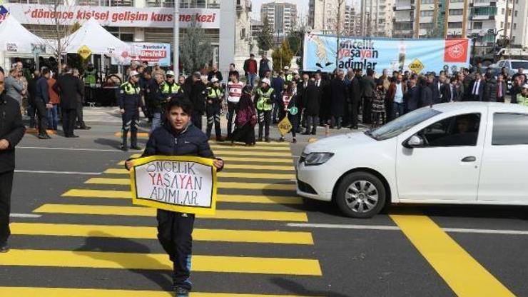 İçişleri Bakan Yardımcı Çataklı, Diyarbakırda