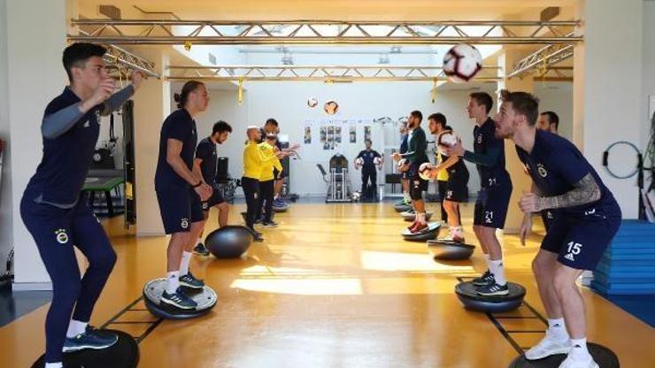 Fenerbahçede derbi hazırlıkları başladı