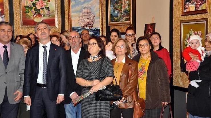 Turgutlunun renklerini tuvallerine taşıdılar