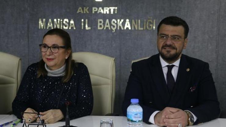 Bakan Pekcan Manisadan ayrıldı