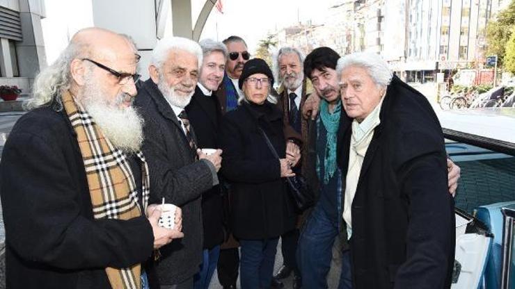 Cüneyt Arkın Yeşilçam’ın kötü adamlarıyla buluştu